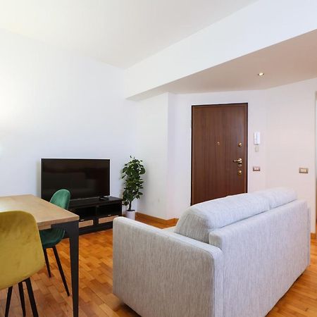 Duomo Luxury Apartment VIII Милан Экстерьер фото