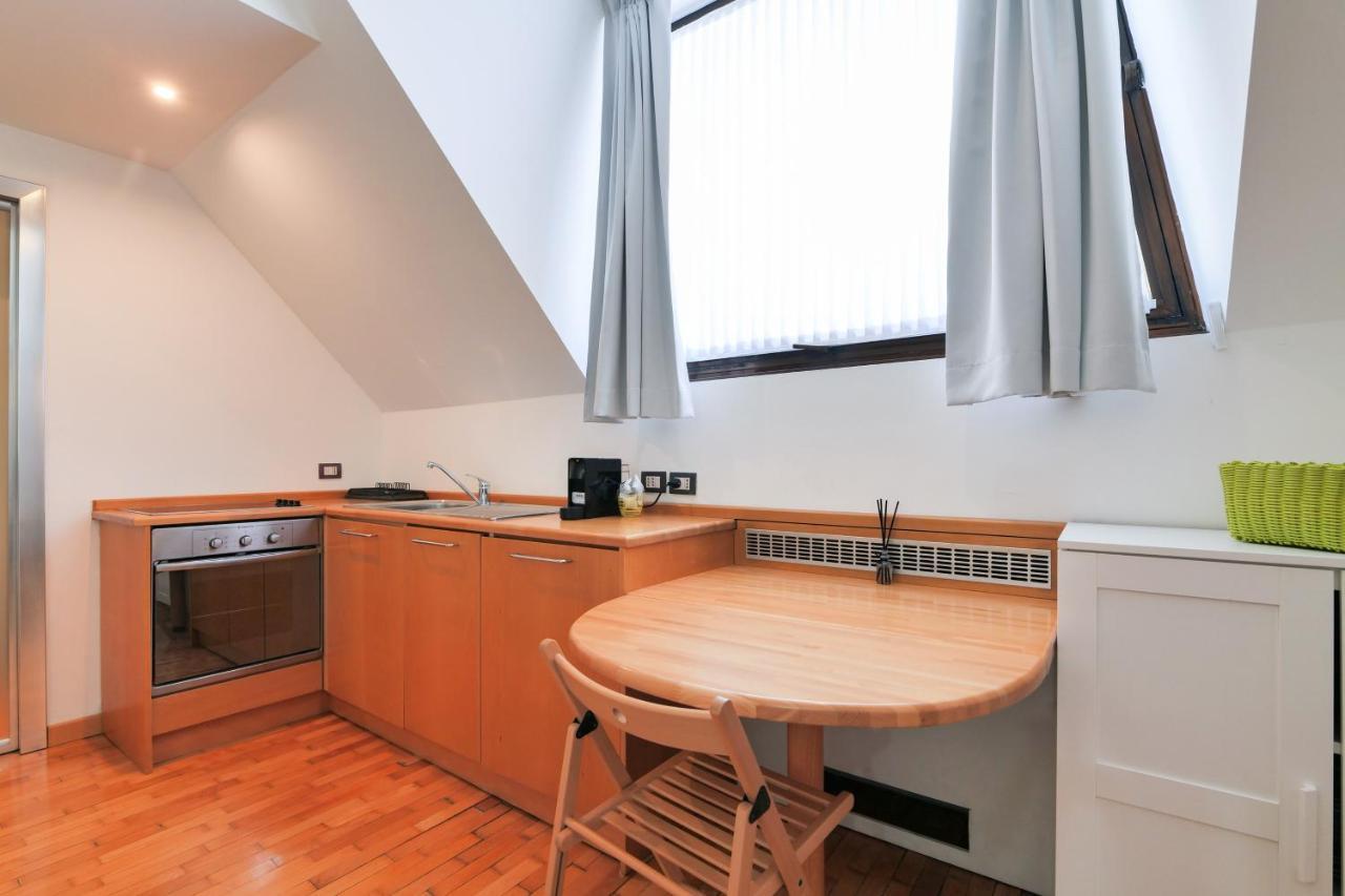 Duomo Luxury Apartment VIII Милан Экстерьер фото