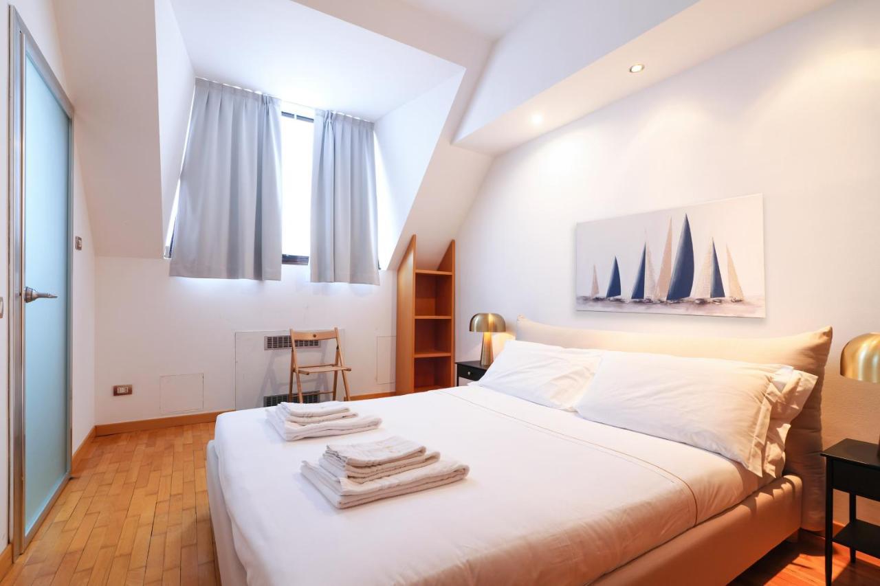 Duomo Luxury Apartment VIII Милан Экстерьер фото